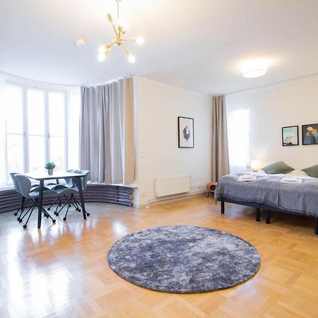 Forenom Serviced Apartments Helsinki Toeoeloe Helsínquia Exterior foto