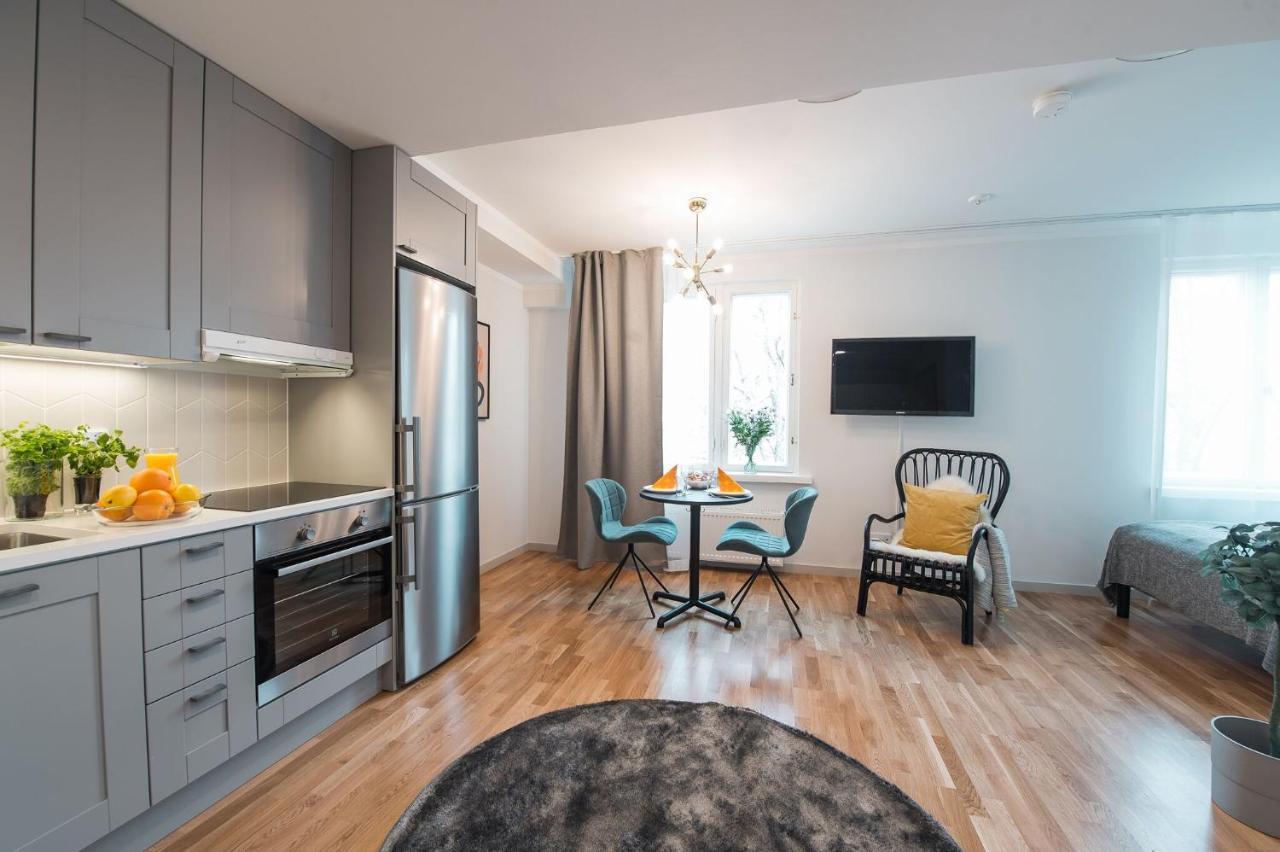 Forenom Serviced Apartments Helsinki Toeoeloe Helsínquia Exterior foto