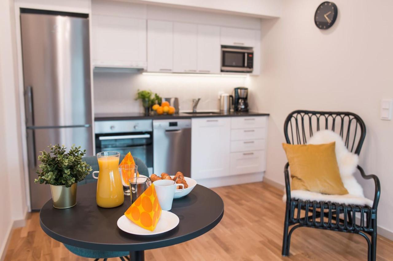 Forenom Serviced Apartments Helsinki Toeoeloe Helsínquia Exterior foto