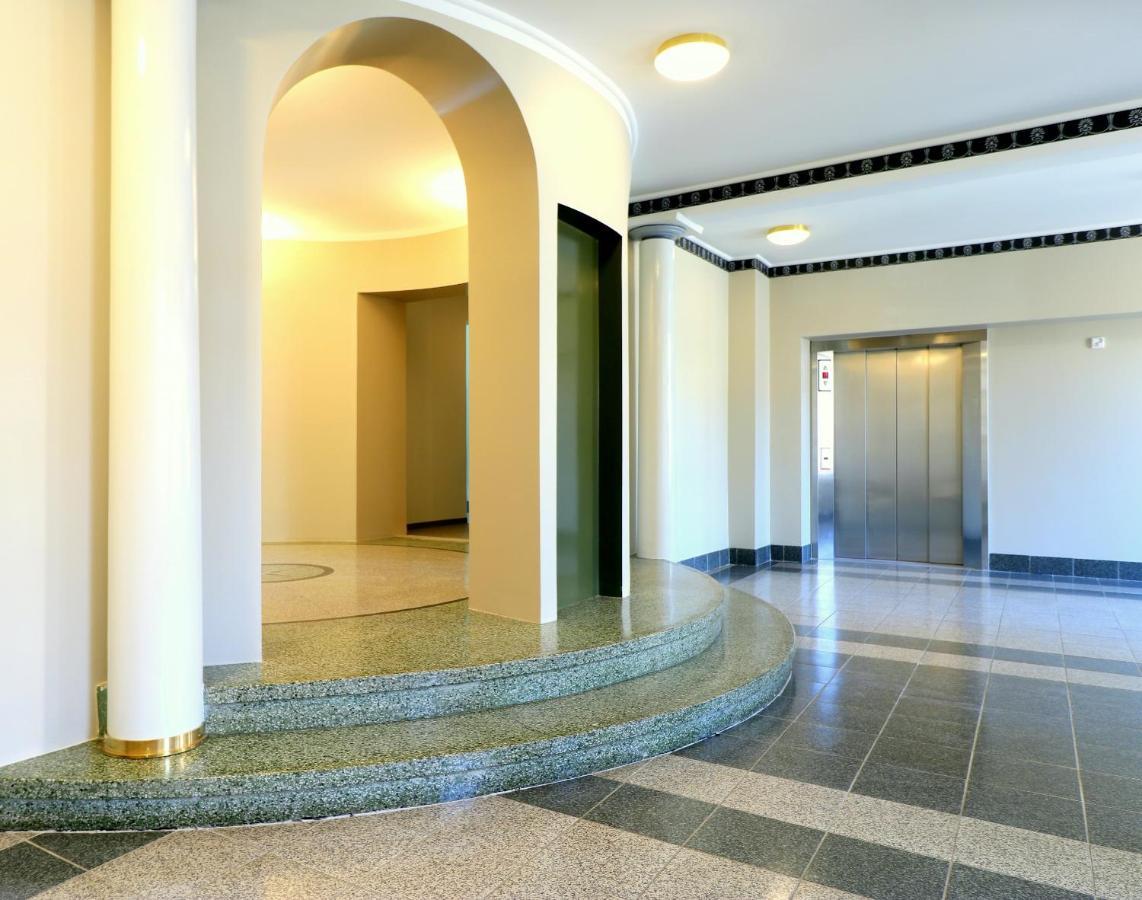 Forenom Serviced Apartments Helsinki Toeoeloe Helsínquia Exterior foto